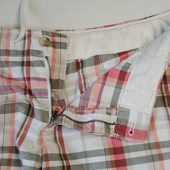 Eddie Bauer Women's Shorts EUC - Picture 3 of 5